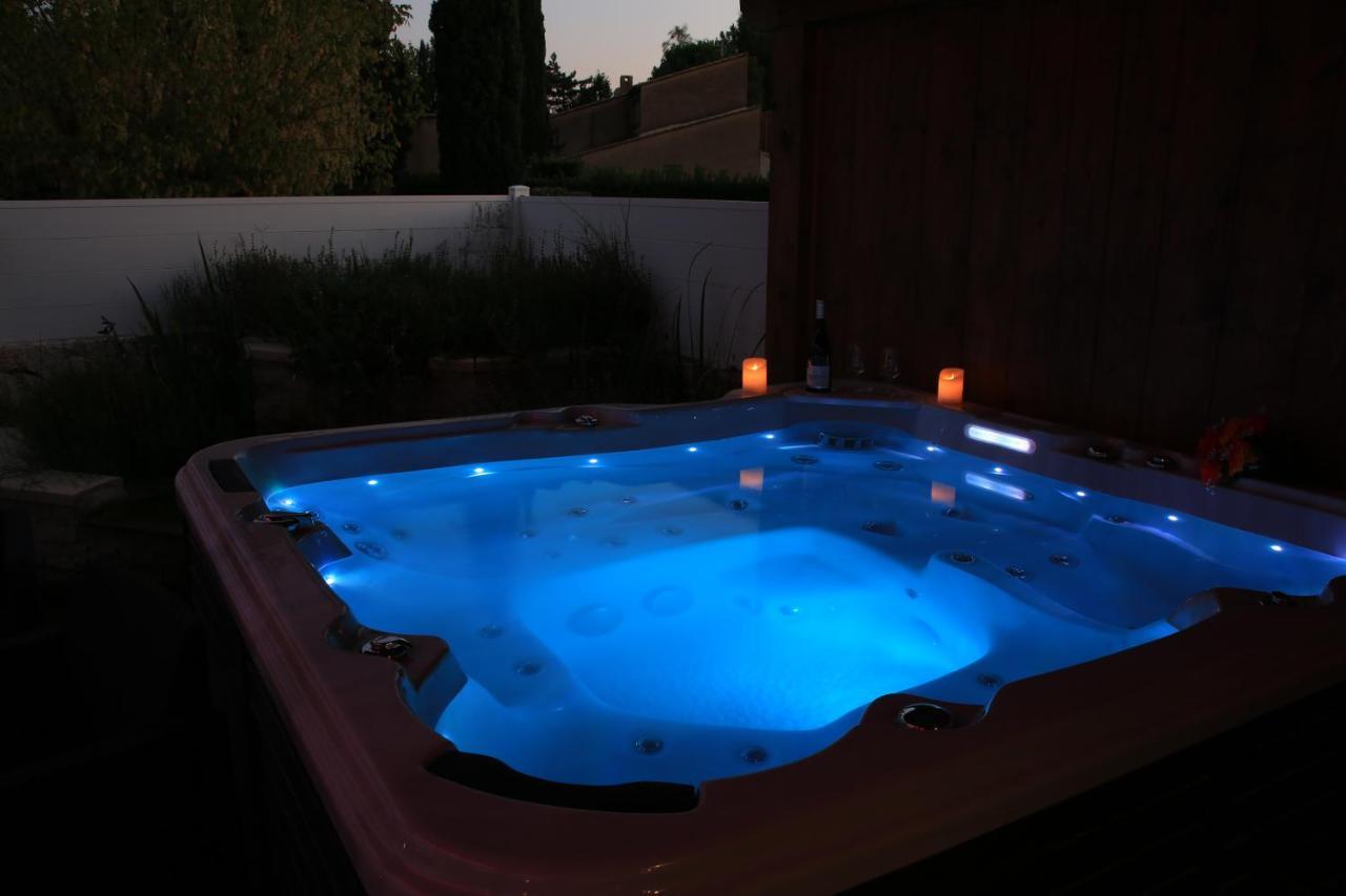 Chalet Mont Ventoux Et Chalet Vip Camaret-sur-Aigues Zewnętrze zdjęcie