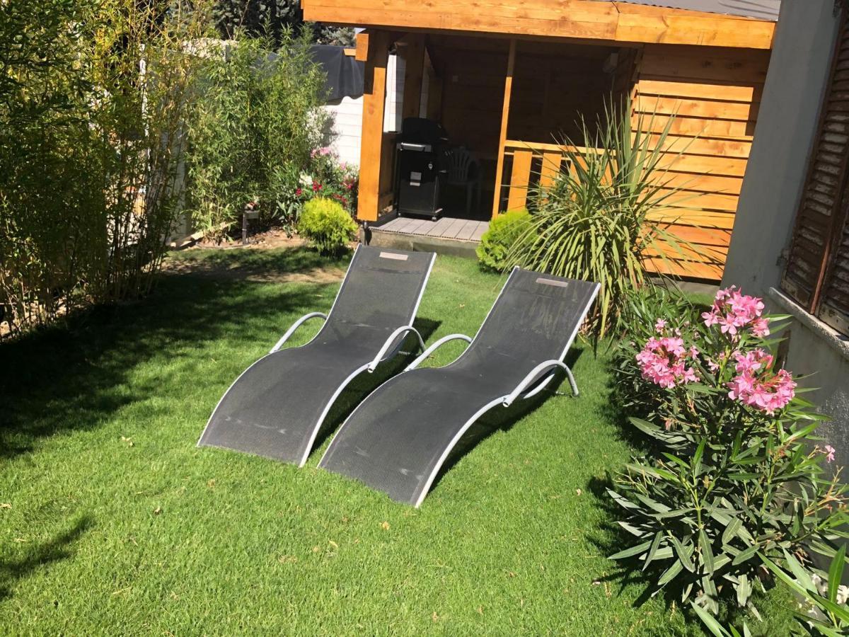 Chalet Mont Ventoux Et Chalet Vip Camaret-sur-Aigues Pokój zdjęcie