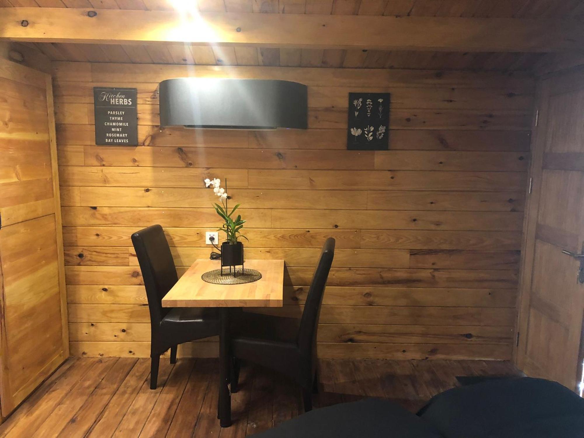 Chalet Mont Ventoux Et Chalet Vip Camaret-sur-Aigues Pokój zdjęcie
